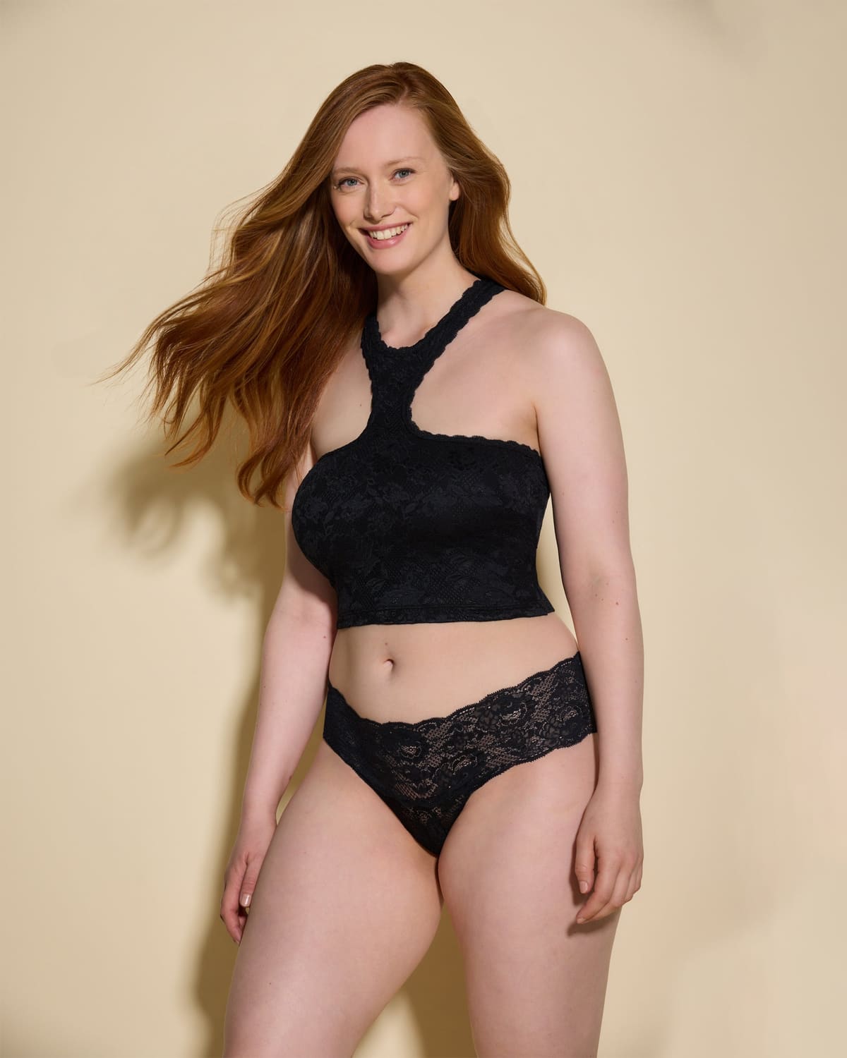 Curvy Halter Cropped Cami - Black