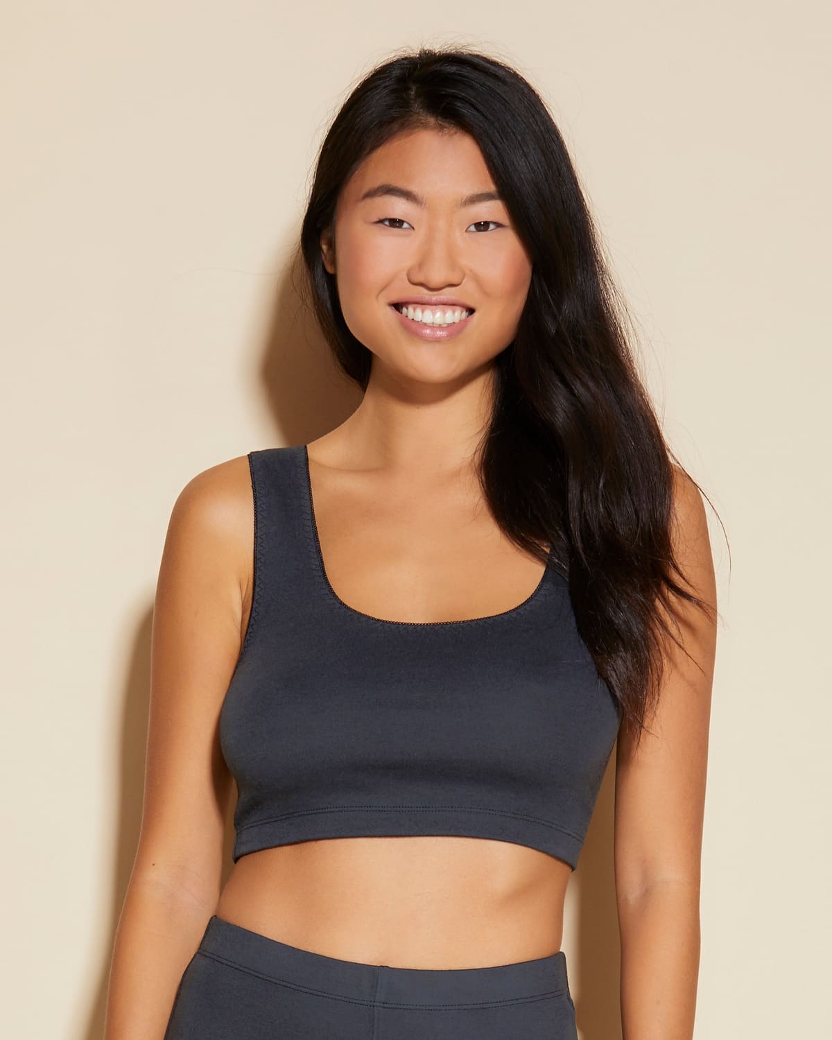 Low Cut Crop Tank - Black