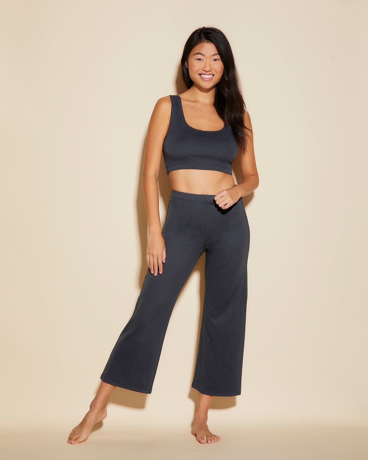 Low Cut Crop Tank - Black