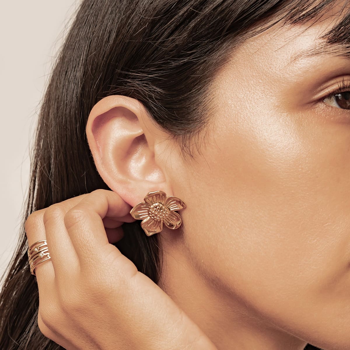 Daisy Flower Stud Earrings Waterproof