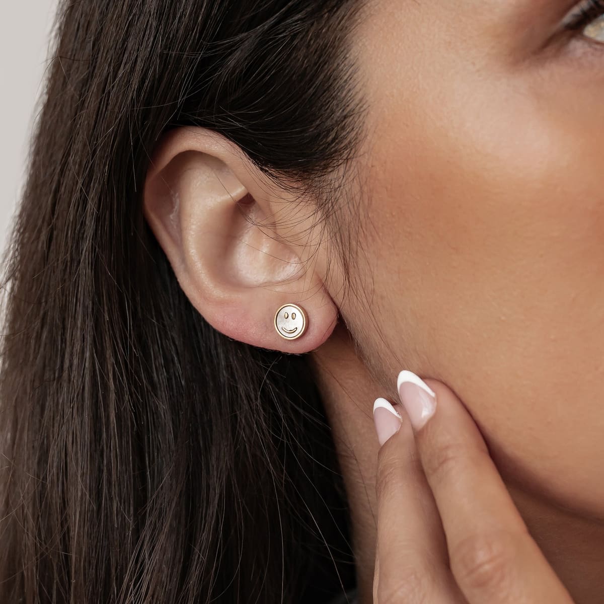 Shell Smiley Stud Earrings Waterproof