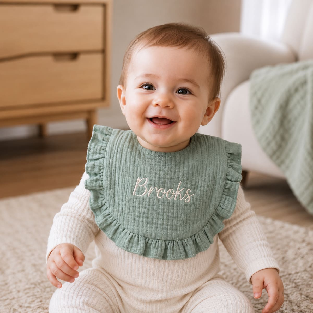 MamaRaya Personalized Muslin Baby Bib