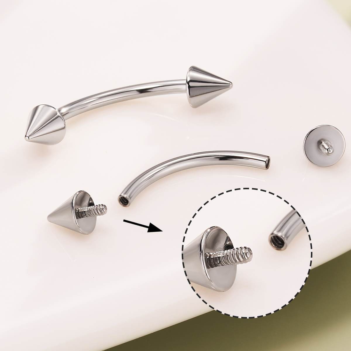 18G 2PCS Spike Internally Threaded Titanium Eyebrow Rings