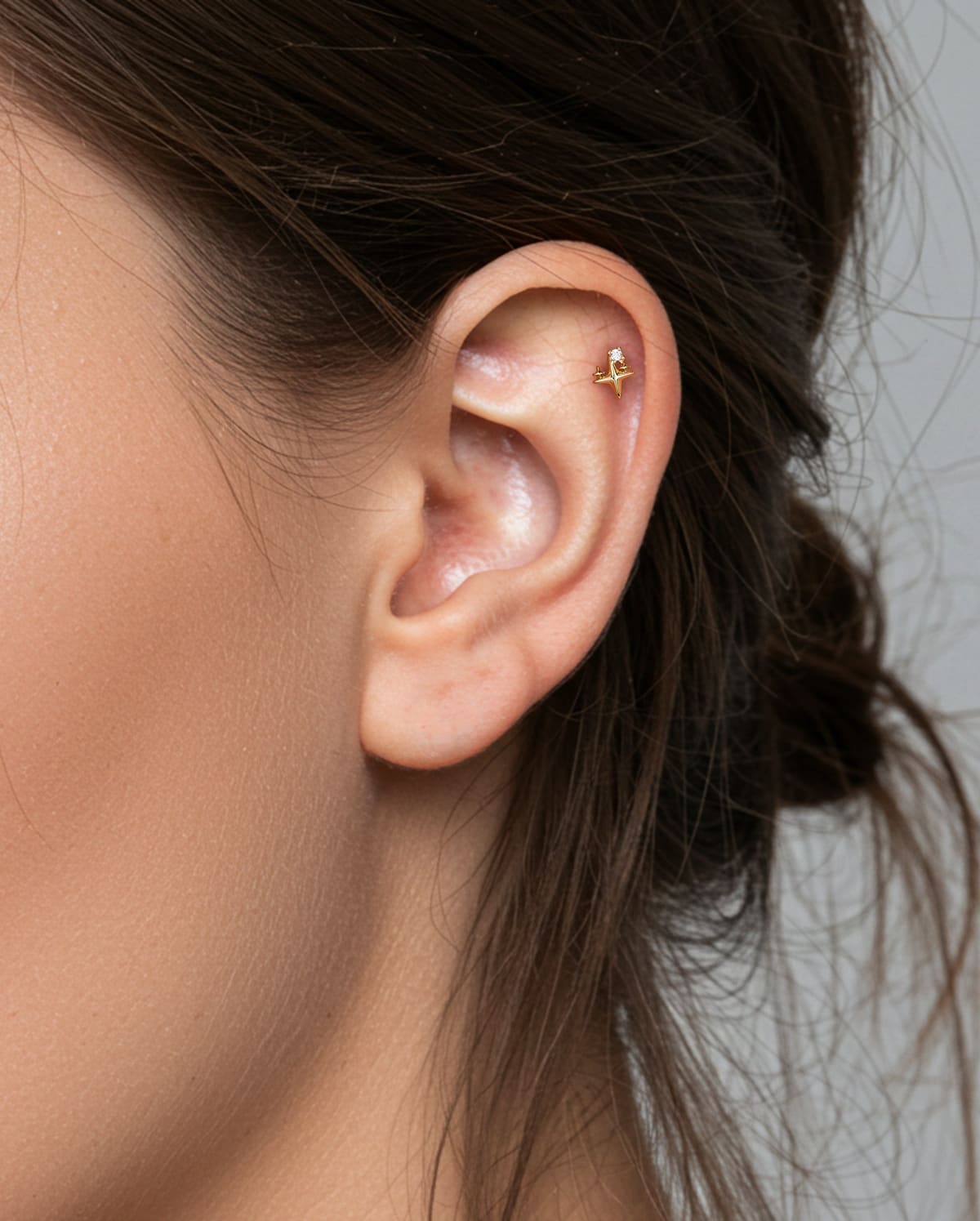 Starburst CZ Internally Threaded Cartilage Stud