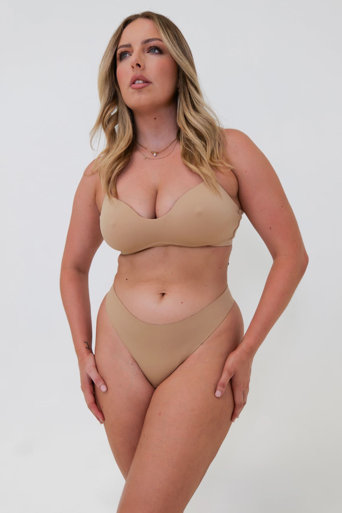 Seamless Snatched VAG
